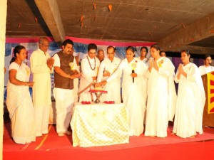 Cake cutting 